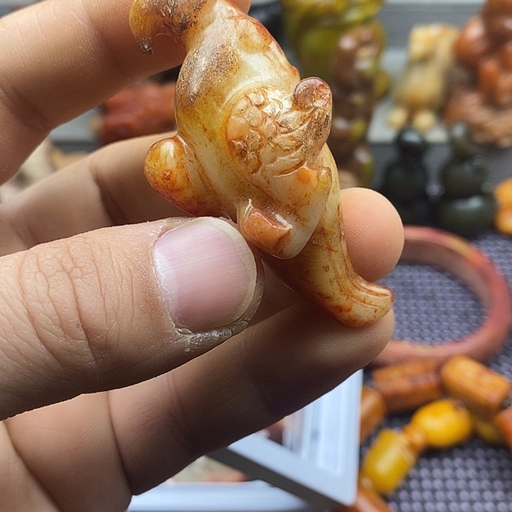 未镶嵌蛇纹石玉颈饰