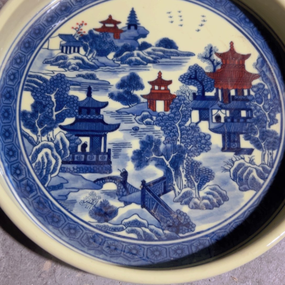 碗手绘的山水壶承