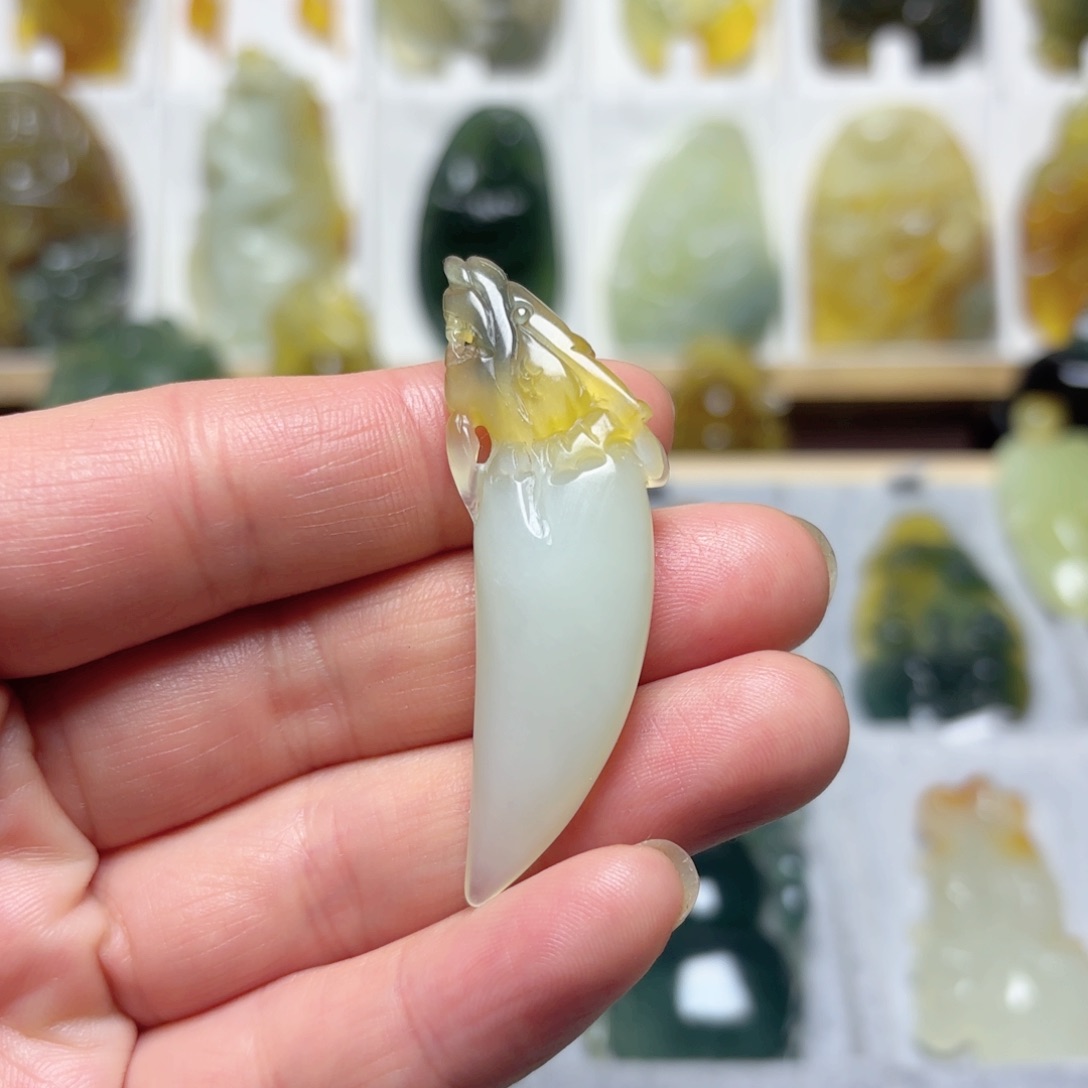 蛇纹石玉吊坠(不含链)未镶嵌