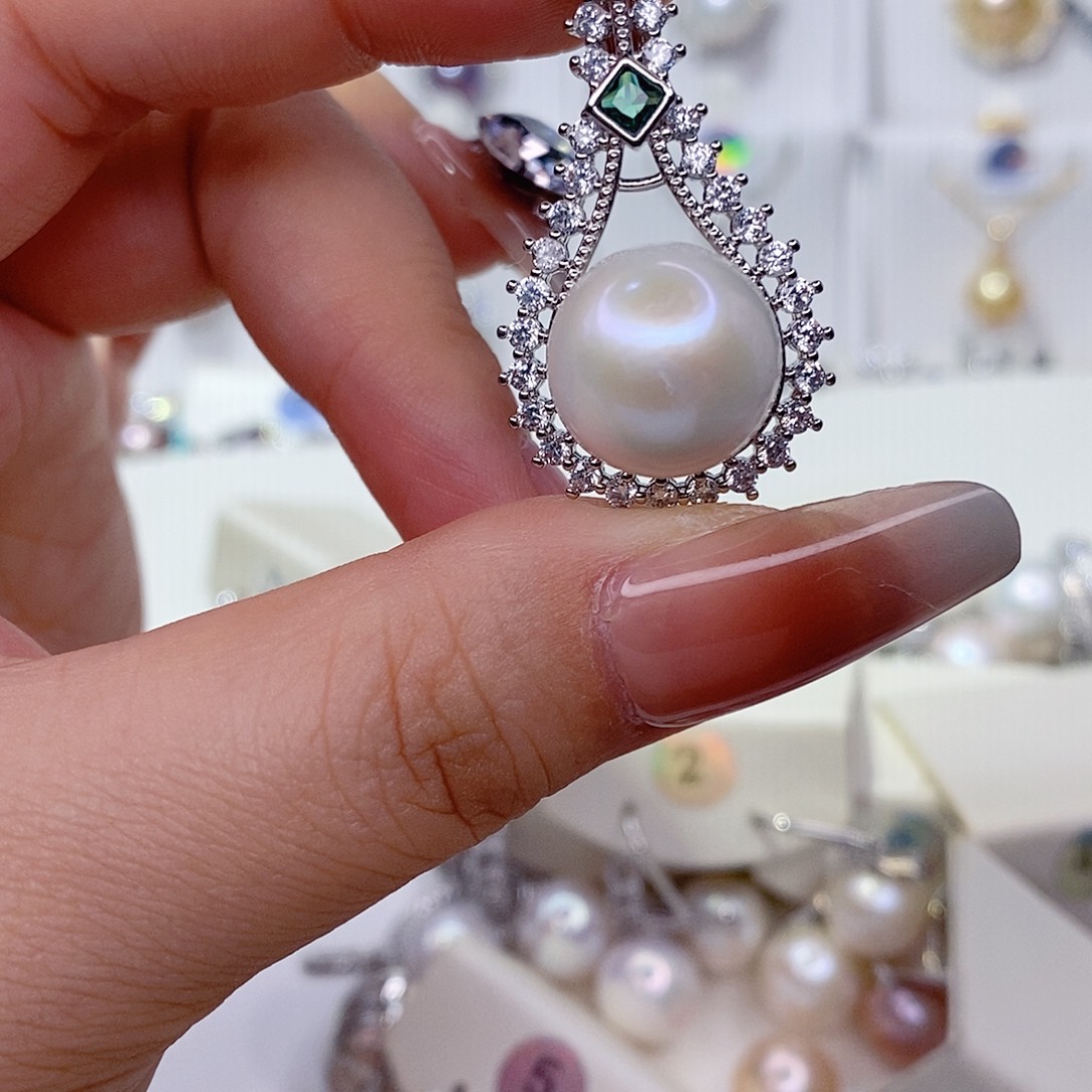 未镶嵌吊坠(赠链)淡水珍珠