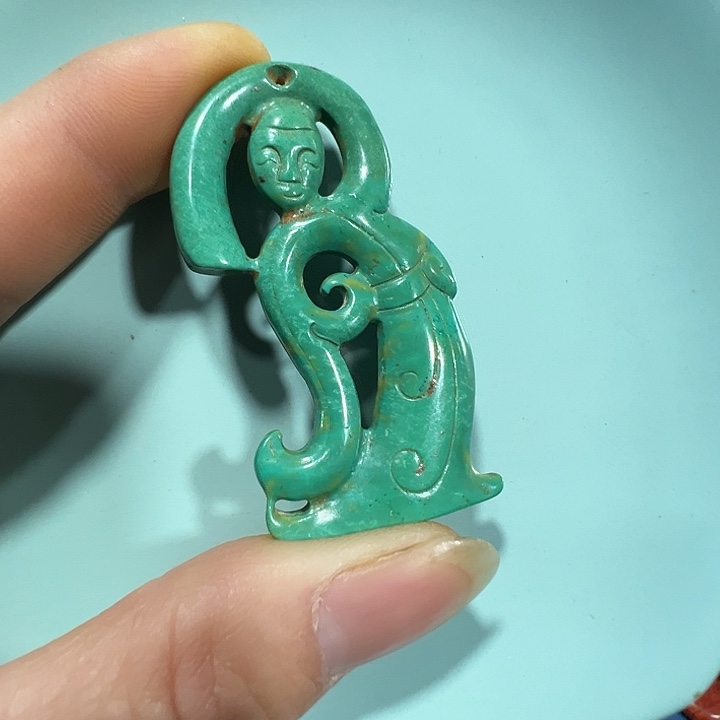 透闪石质玉未镶嵌挂件