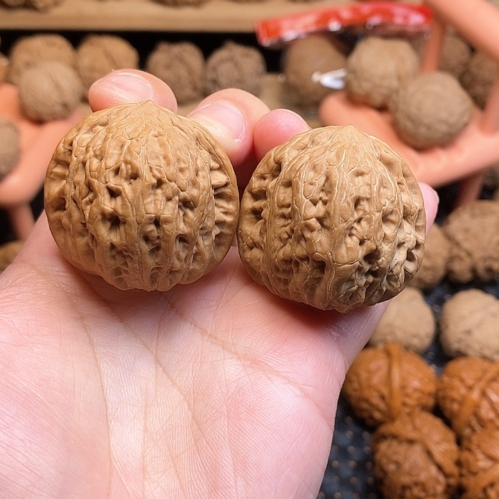 文玩核桃把件铁锤38