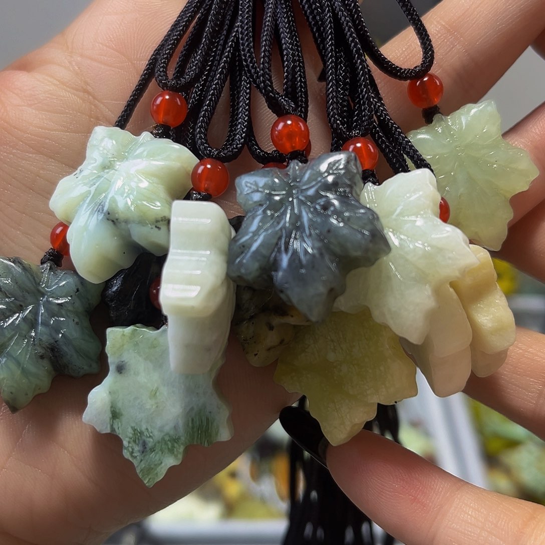 蛇纹石玉未镶嵌颈饰多样性发一单