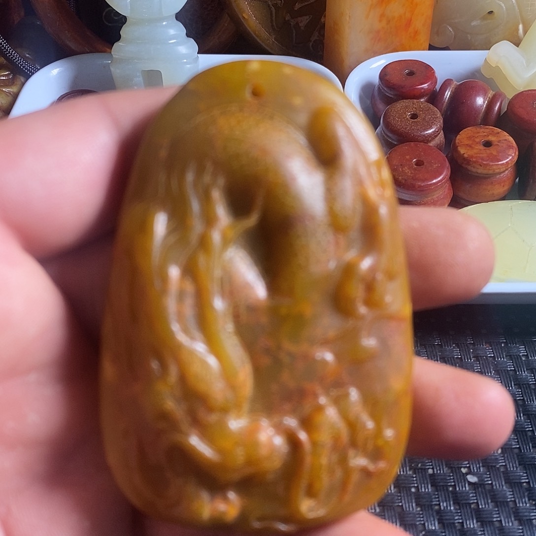 蛇纹石玉合金颈饰