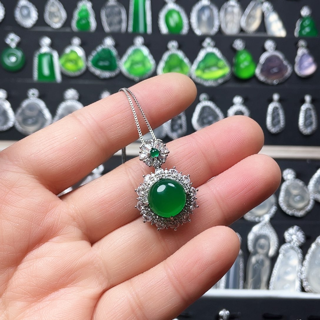 玛瑙/玉髓颈饰合金