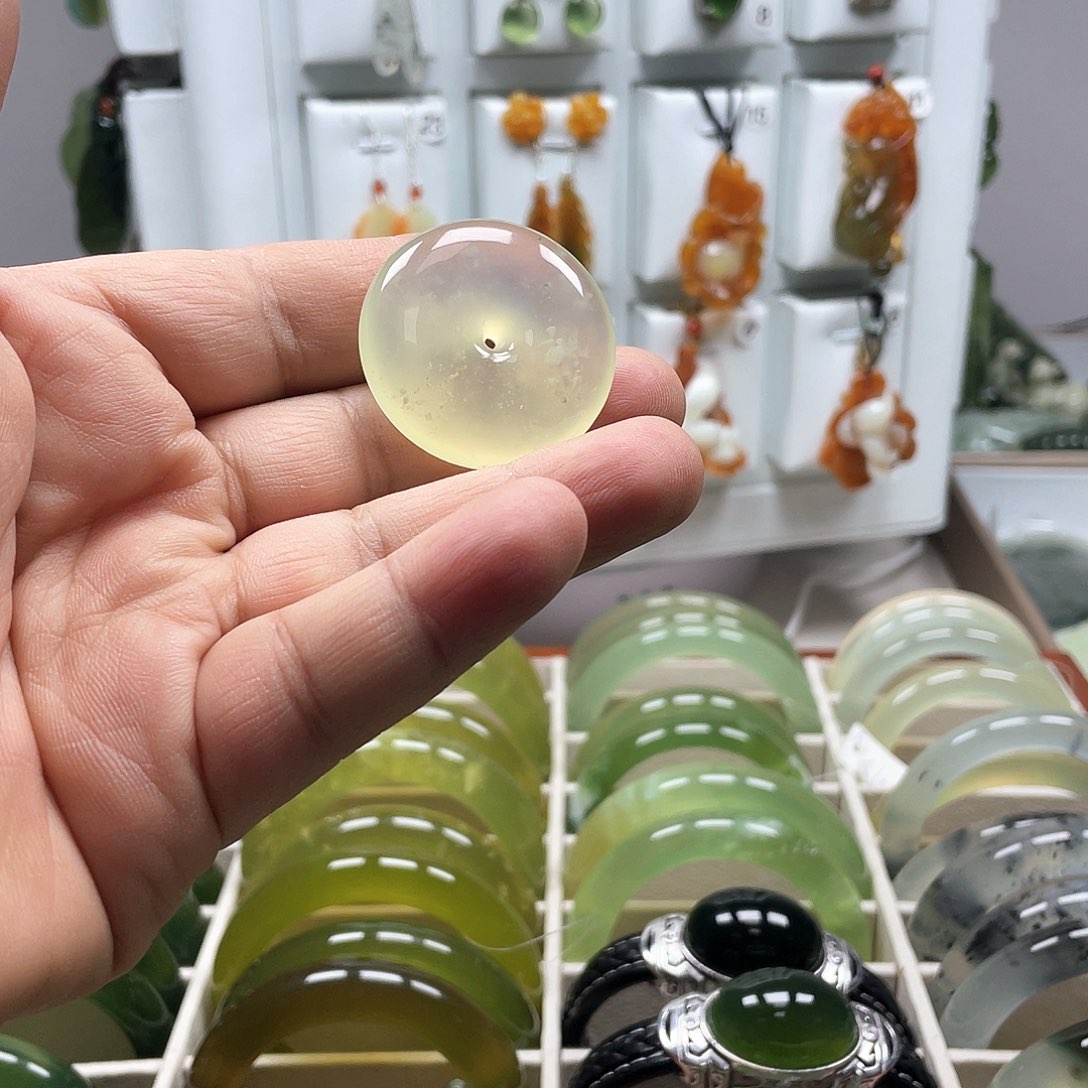 蛇纹石玉合金颈饰