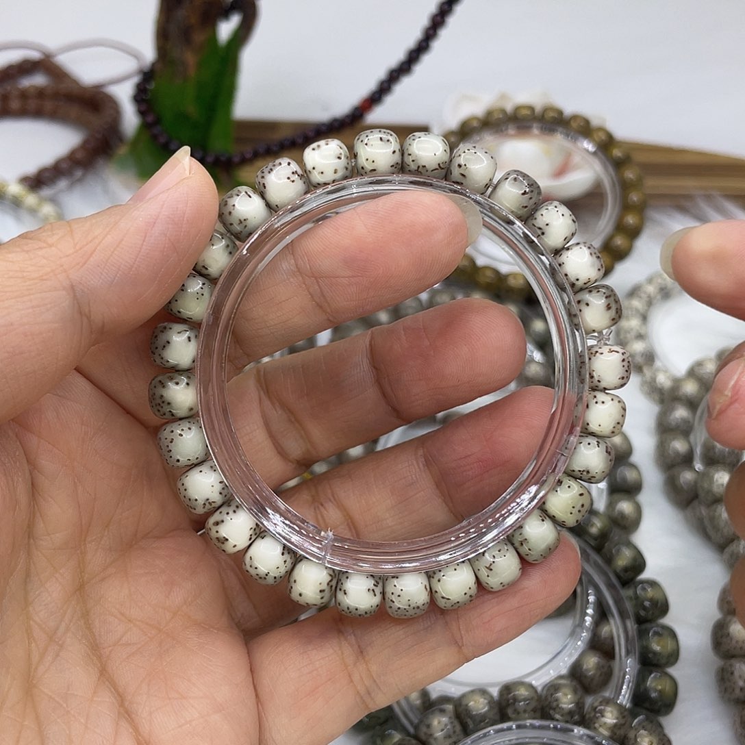 星月菩提手串冰绿河臀