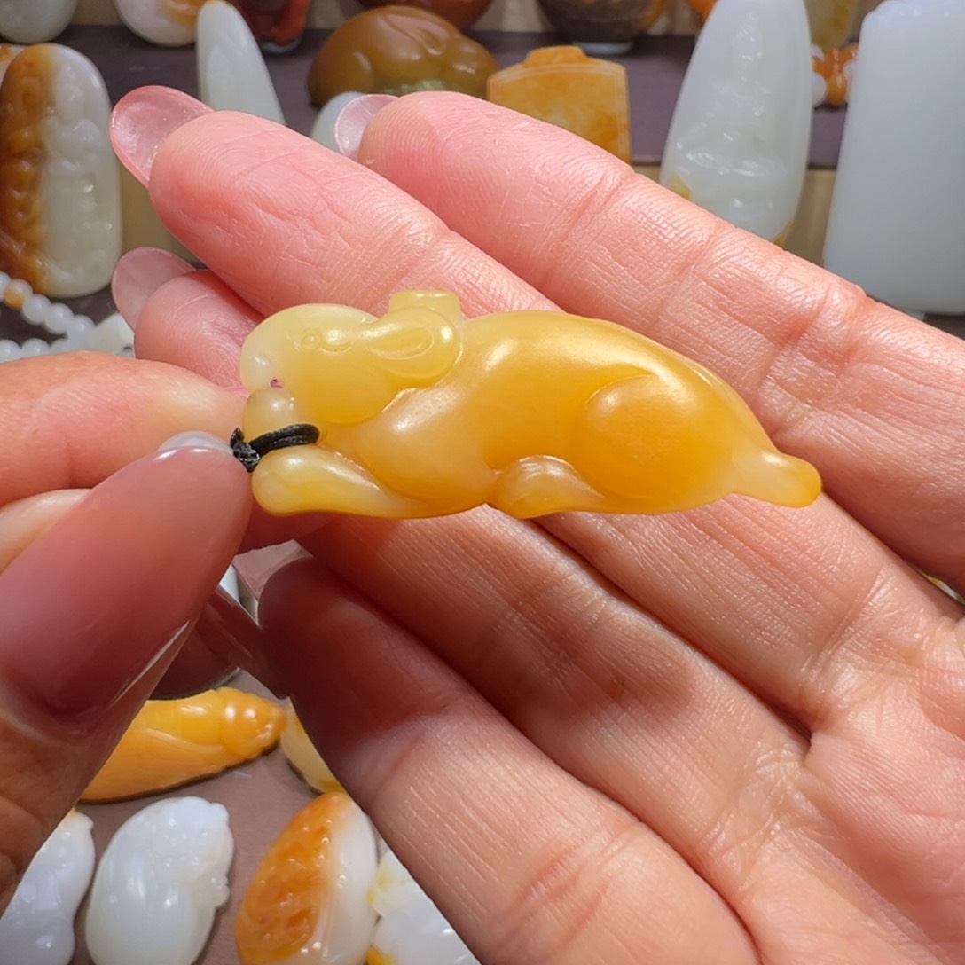 和田玉颈饰未镶嵌