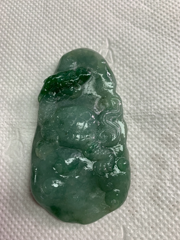 玉如军意翡翠珠宝