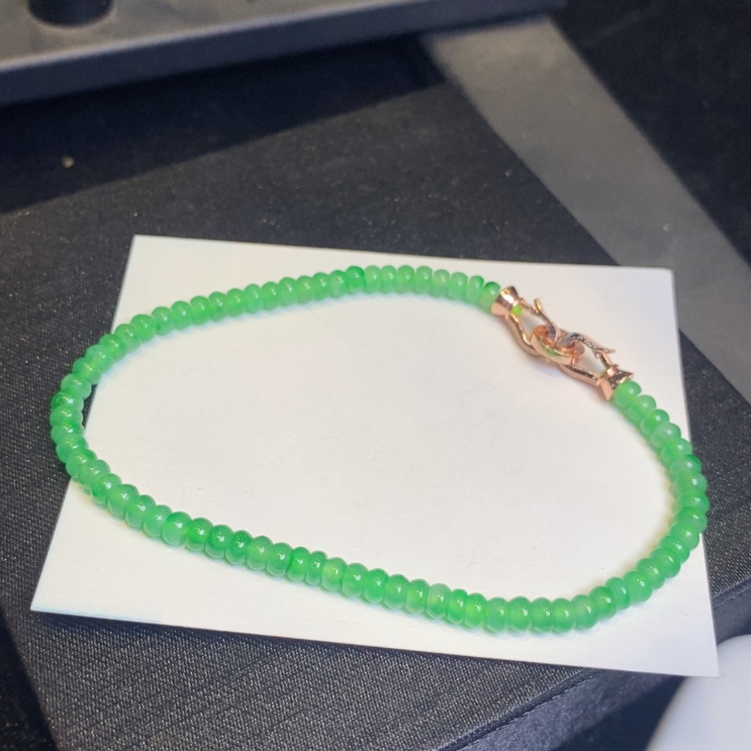 翡翠手链未镶嵌算盘珠