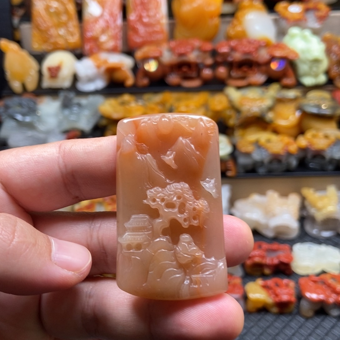 石英质玉（黄龙玉）挂件未镶嵌