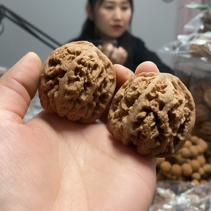 把件文玩核桃46粗筋红皮