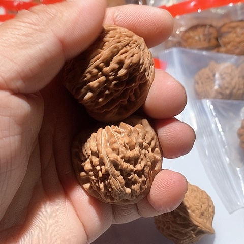 吊坠文玩核桃?楼子