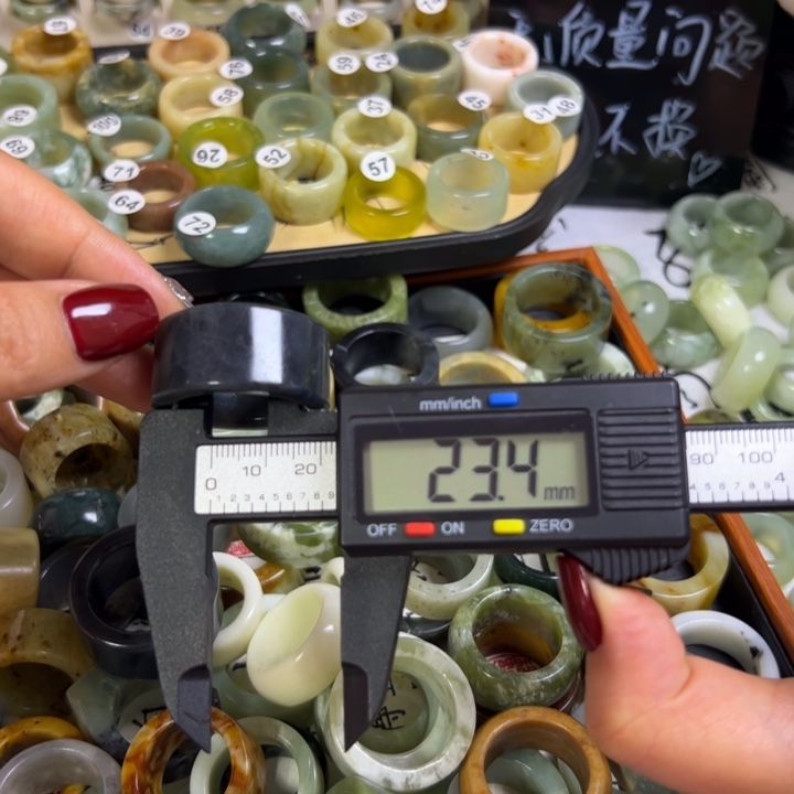 蛇纹石玉合金戒指