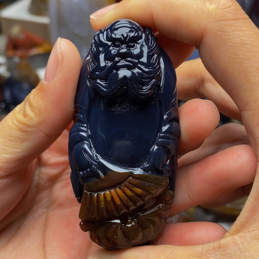 玛瑙/玉髓手把件未镶嵌