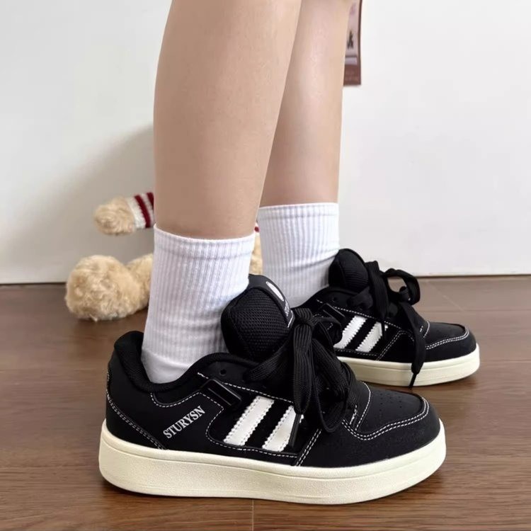 黑色复古软底休闲板鞋女ins潮2025秋季新款厚底百搭学生面包鞋子