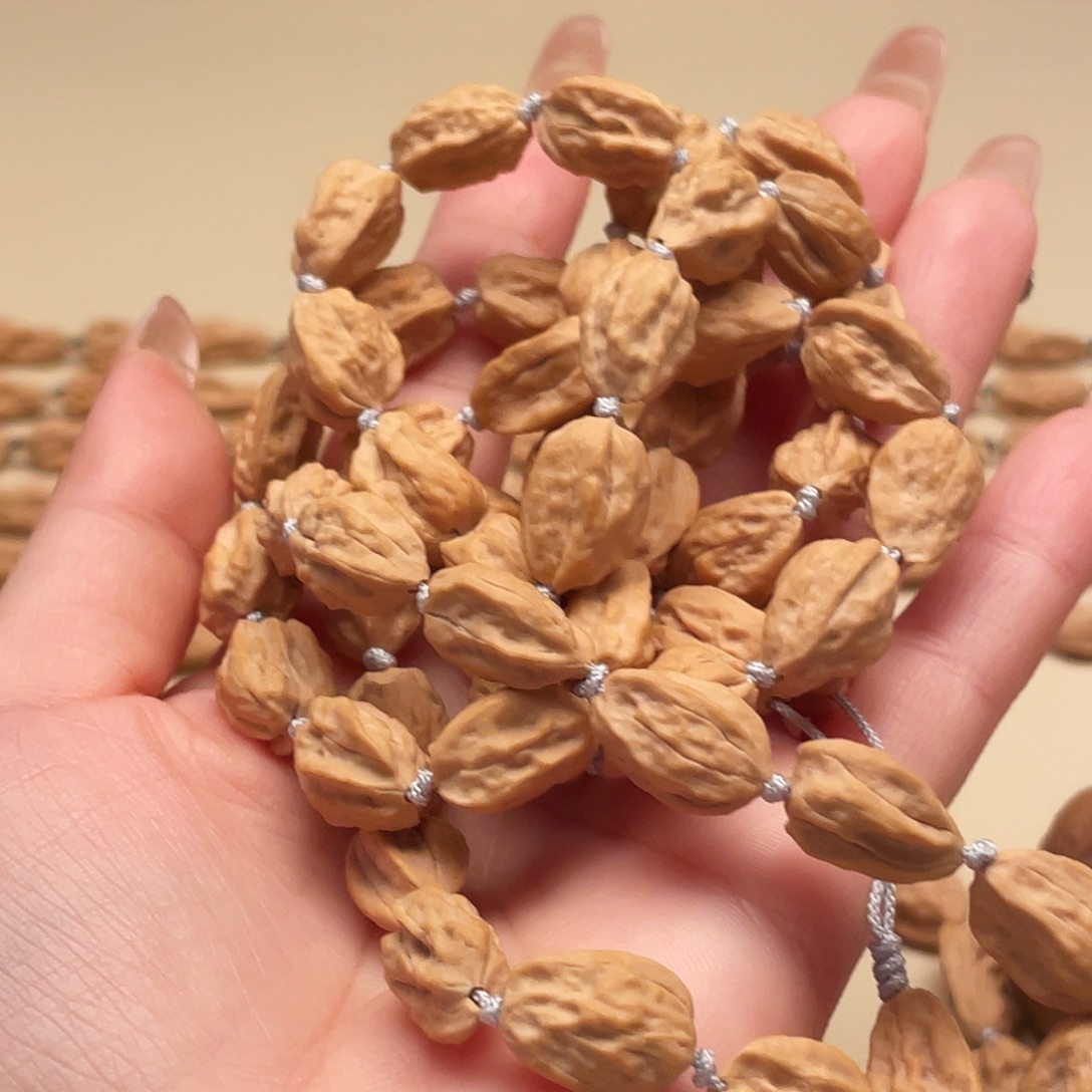 实***点吊坠文玩核桃异形脖挂