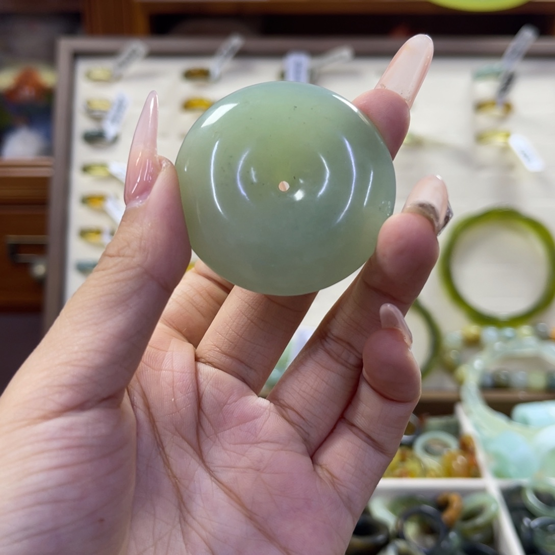 蛇纹石玉未镶嵌手镯162