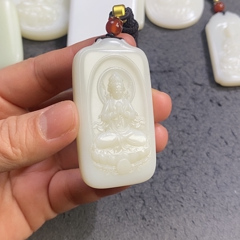 颈饰未镶嵌和田玉一**故