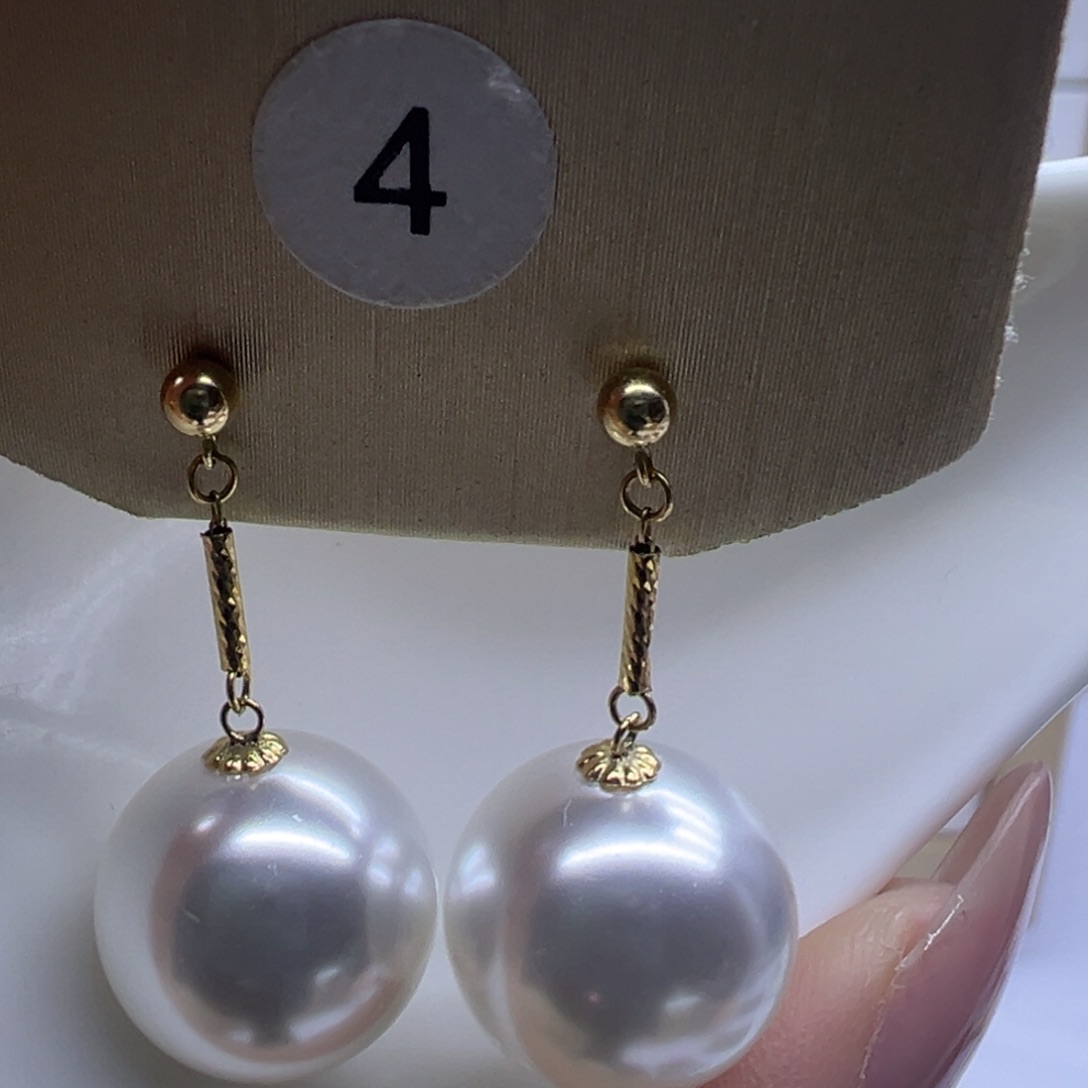 18K金镶嵌淡水珍珠耳饰
