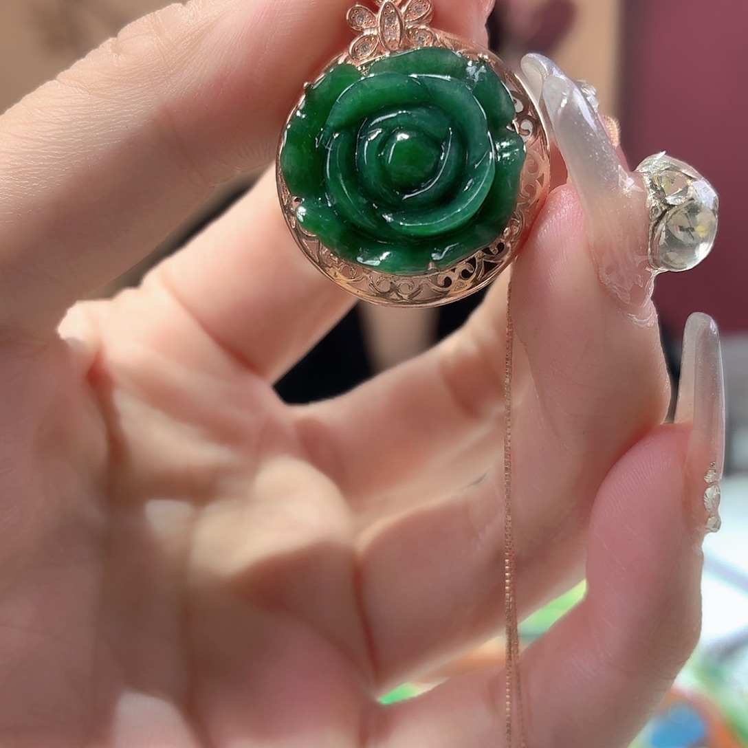 翡翠银S925镶嵌颈饰翡翠