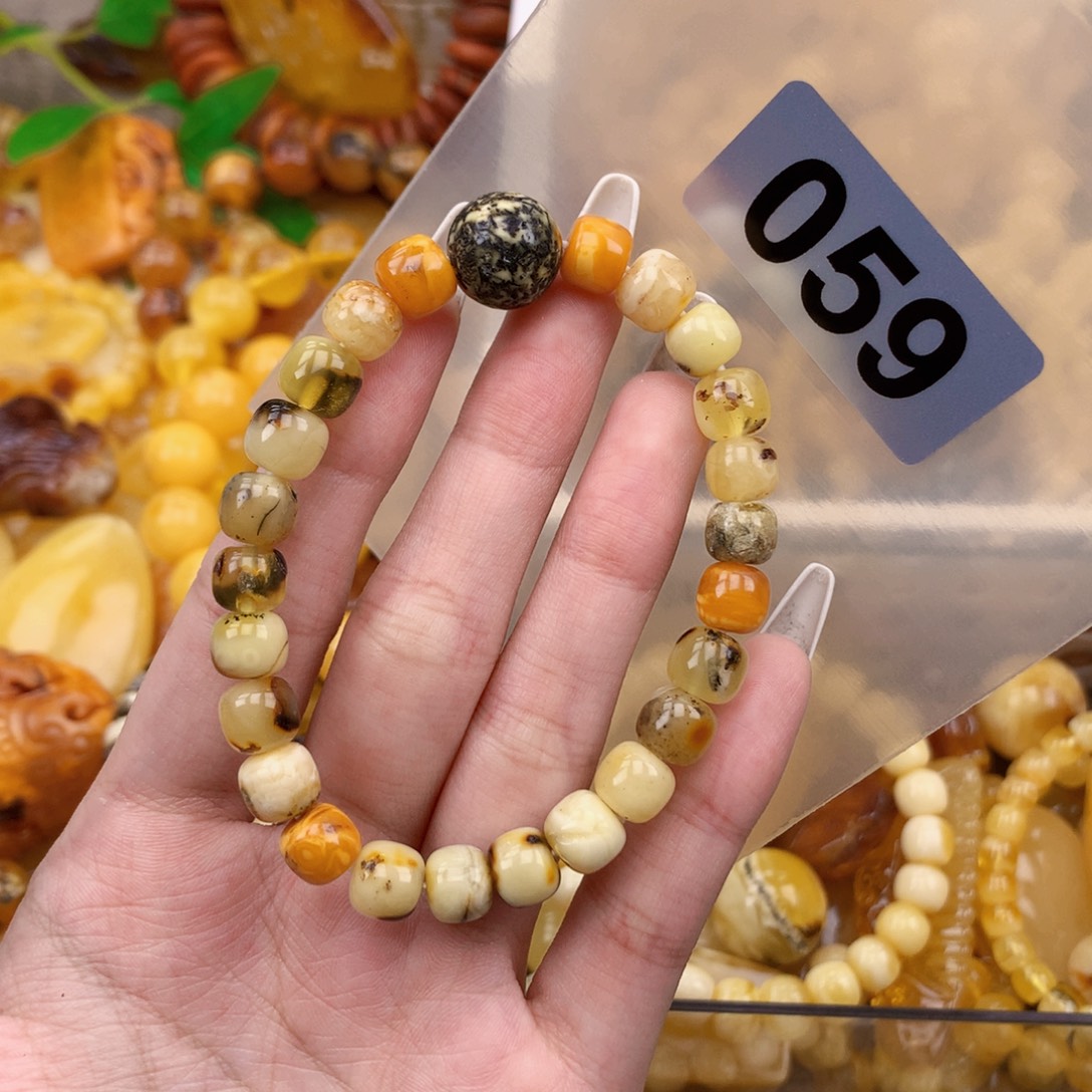 未镶嵌蜜蜡珠宝奇石