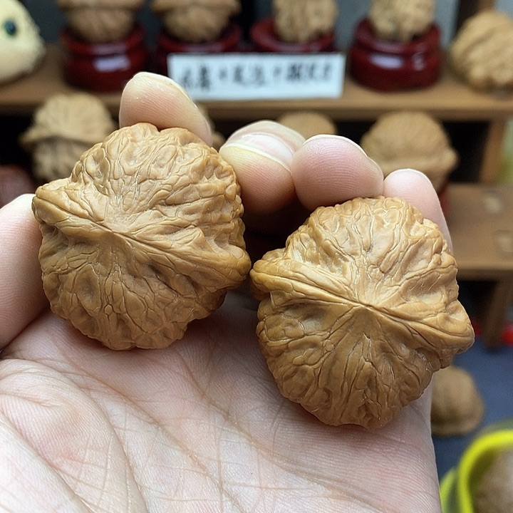 文玩核桃吊坠38左右铁锤半价福利