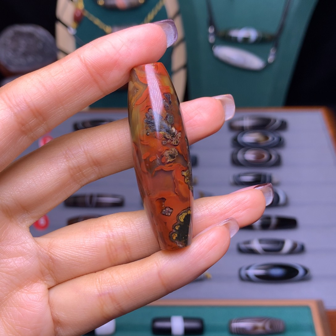 未镶嵌颈饰玛瑙/玉髓江**海