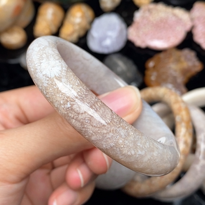 硅化珊瑚（珊瑚玉）手镯未镶嵌53.2