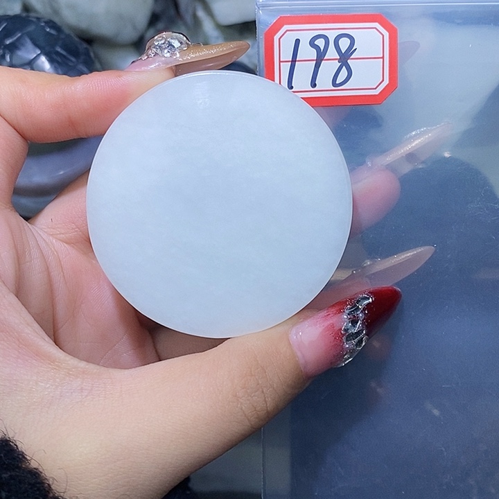 和田玉和田玉边角料随机发未镶嵌