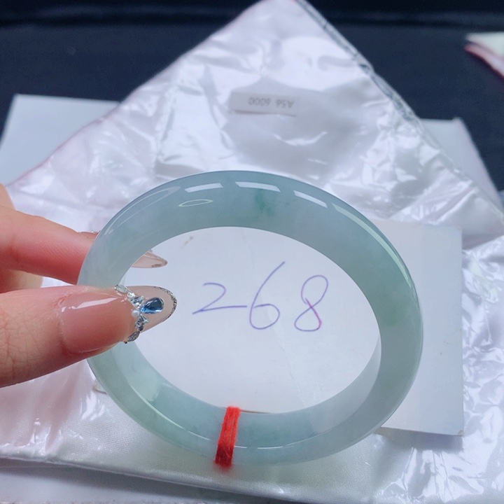 翡翠未镶嵌手镯圈口5556