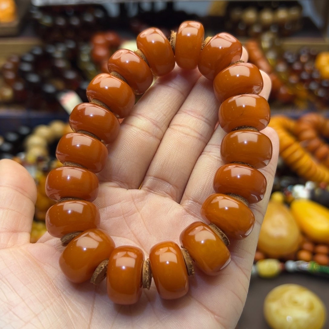 琥珀珠宝奇石未镶嵌