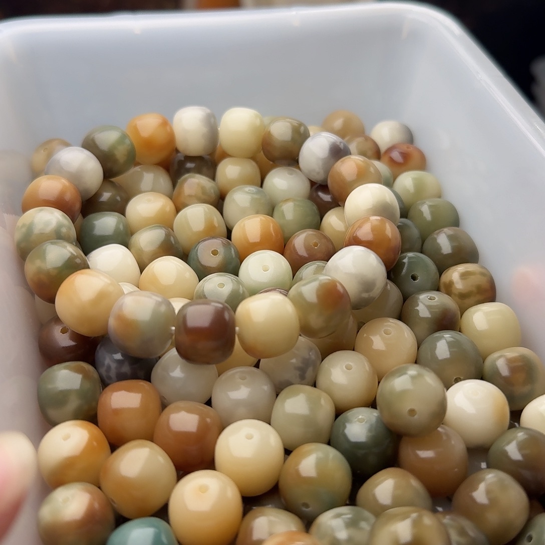吊坠菩提根/象牙果50 颗油膏翠花 14 桶