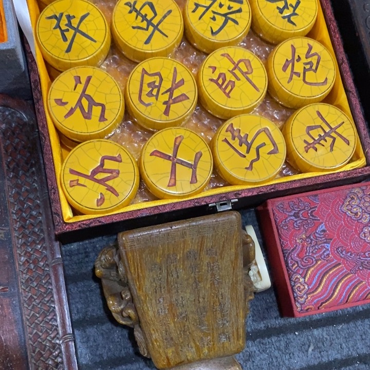 瓷片               