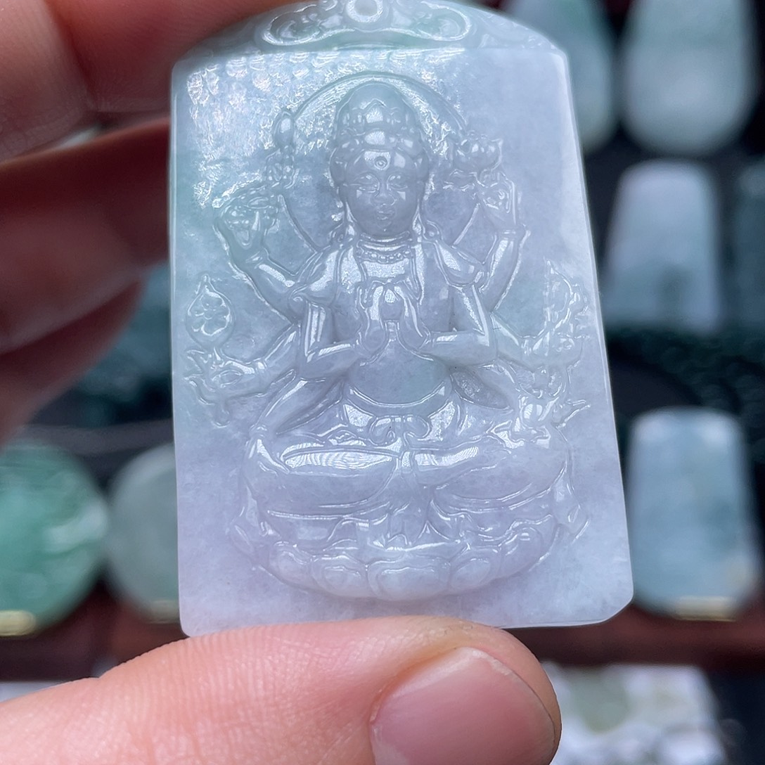 翡翠未镶嵌颈饰千手