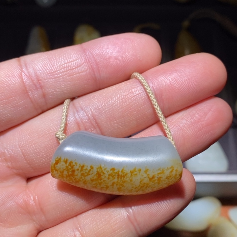 【闪购商品】颈饰未镶嵌和田玉