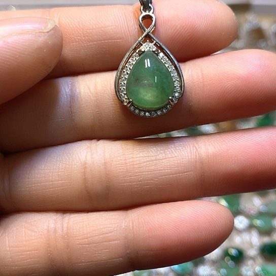 翡翠银S925镶嵌颈饰吊坠