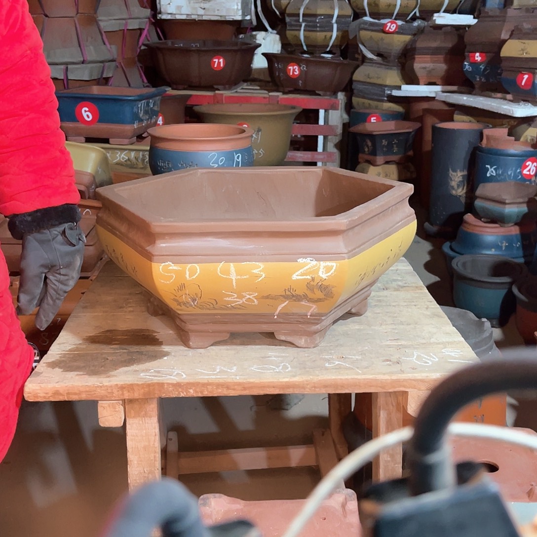 紫砂花盆六方盆一个