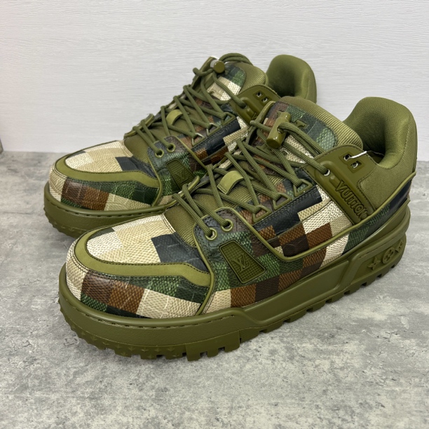 未使用 LouisVuitton/路易威登 军绿棋盘格胖丁吹那/trainer maxi