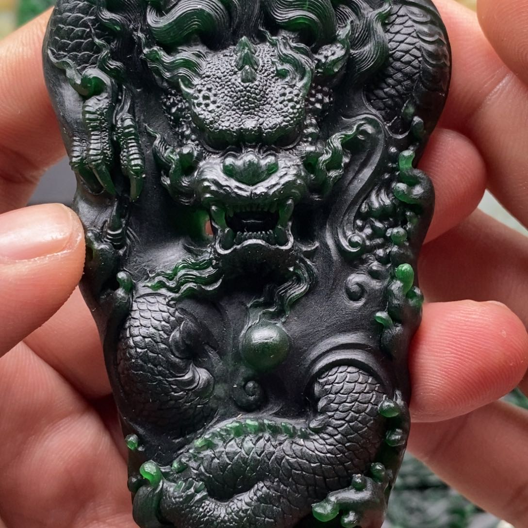 定制翡翠未镶嵌天然翡翠A货龙牌