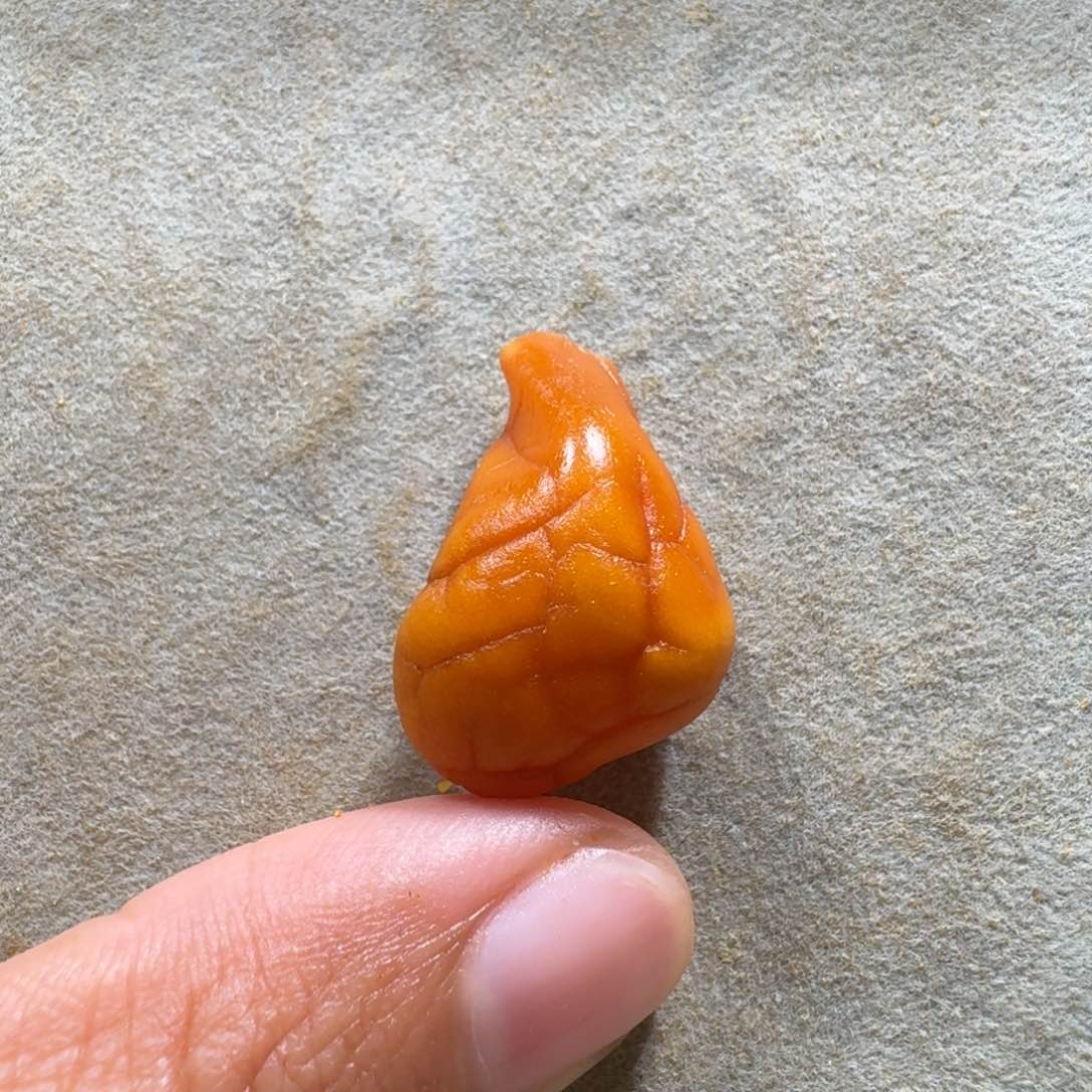 定制琥珀未镶嵌定制