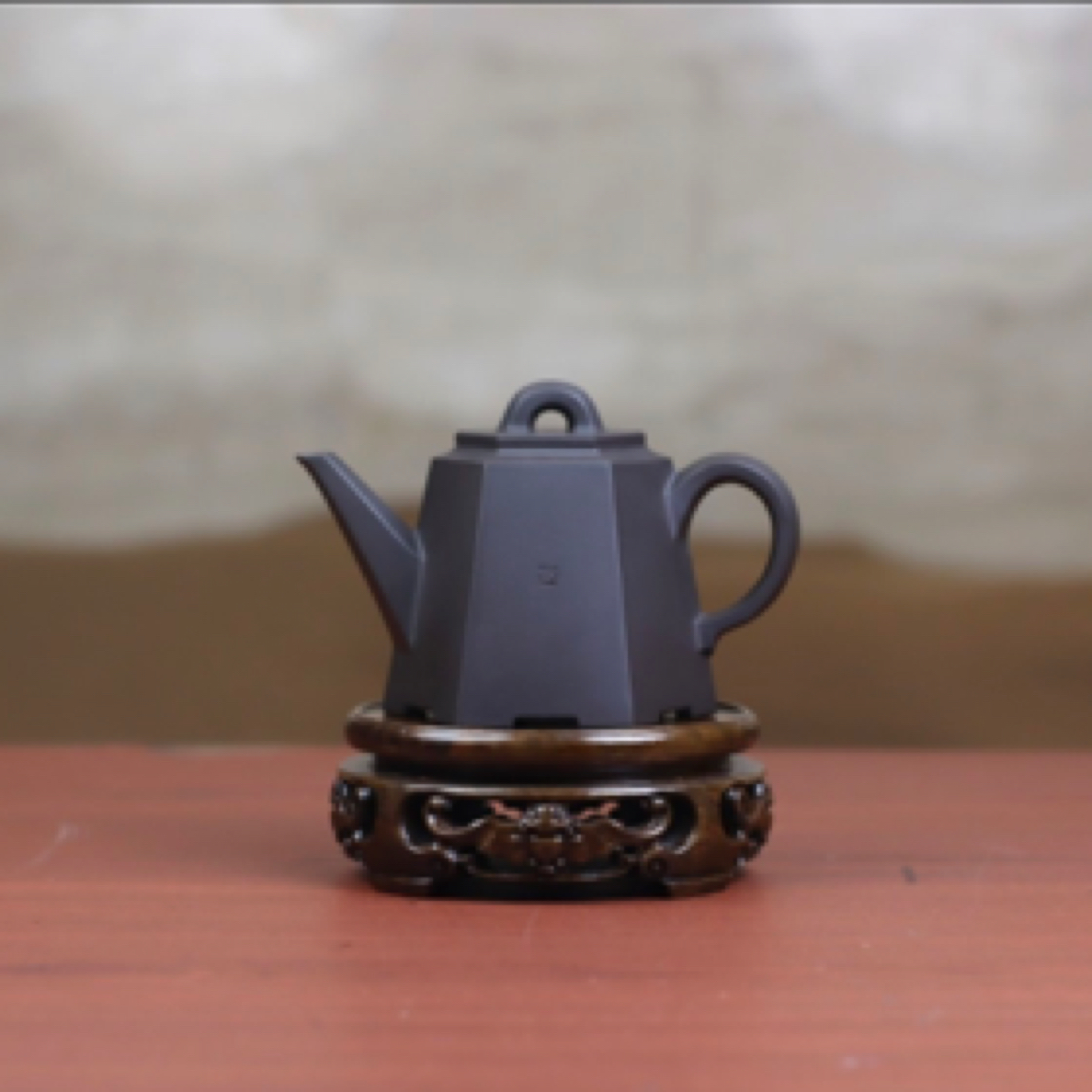 【旭盏文化底款】黑金六方醒泉壶-容量230cc左右。