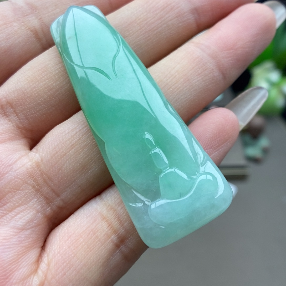 翡翠未镶嵌颈饰吊坠