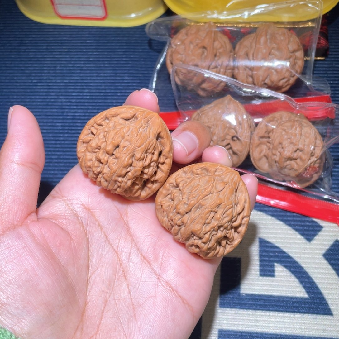 文玩核桃吊坠蓟县虎头王40
