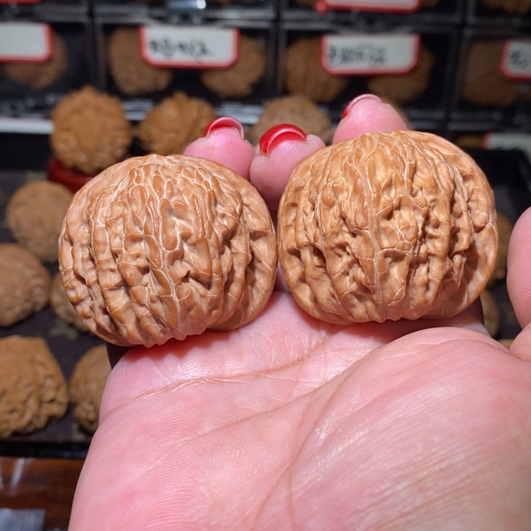 *****文玩核桃把件磨盘