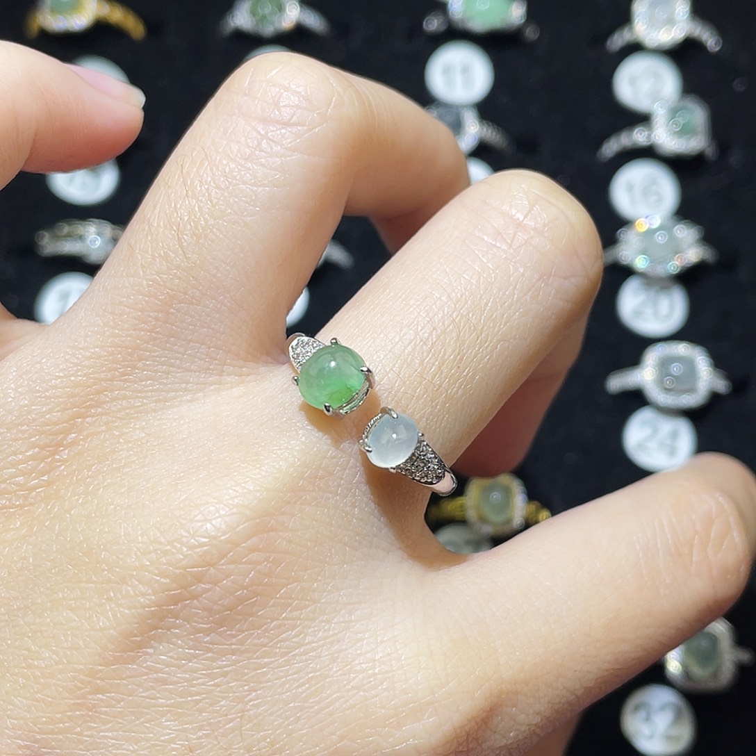 翡翠未镶嵌戒指戒指