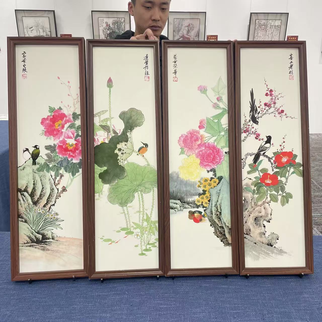 23*73竖幅/花鸟四季喜鹊/周作光（带框）