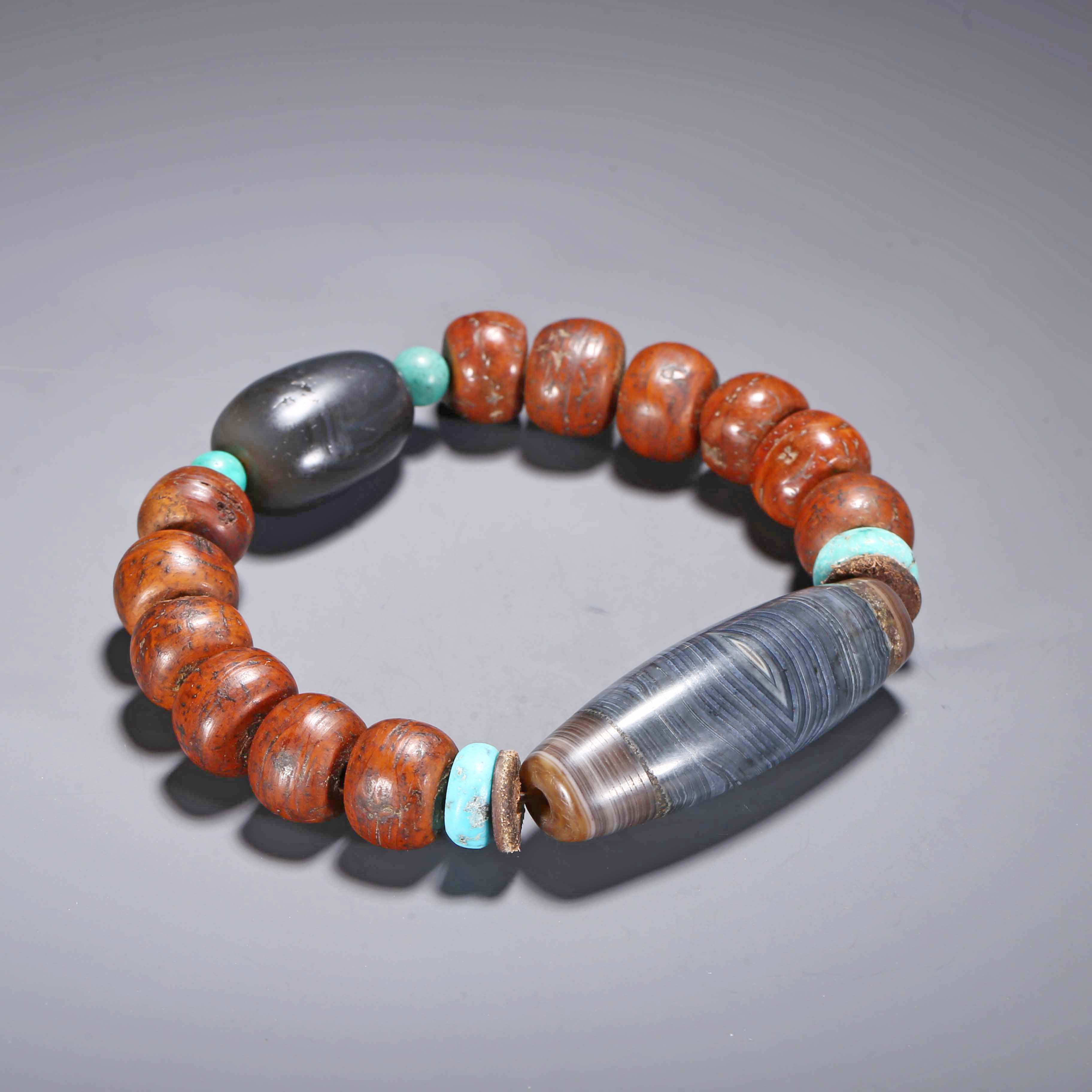 【济文阁】JZYM20121078清代 缠丝玛瑙主珠手串