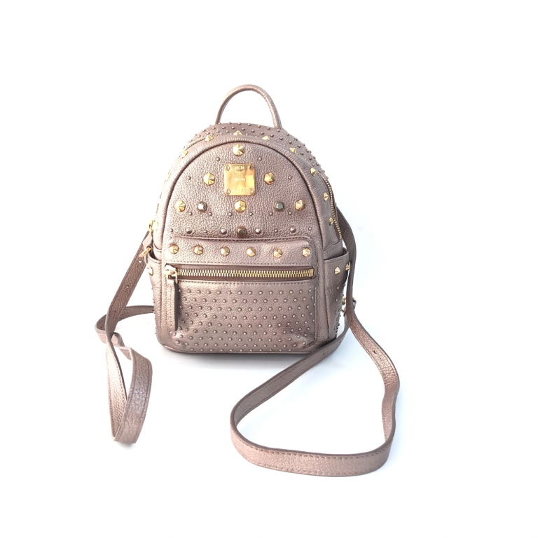 95新 MCM 安洁利严选 MCM铆钉mini双肩包 WHL411342H