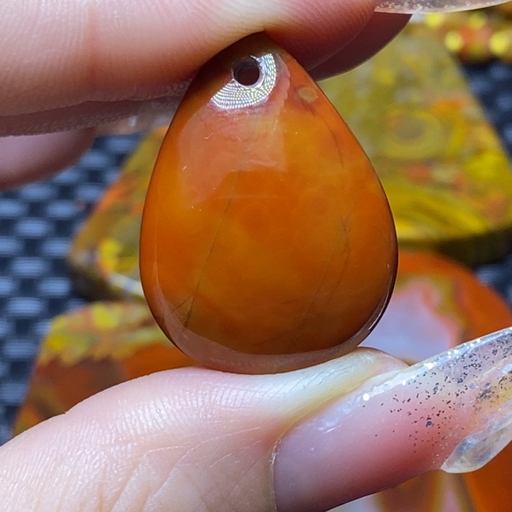 玛瑙/玉髓颈饰未镶嵌